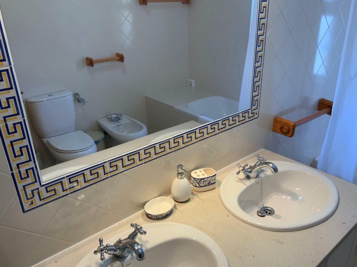 Guest House Alfarrobeiras Albufeira Kültér fotó