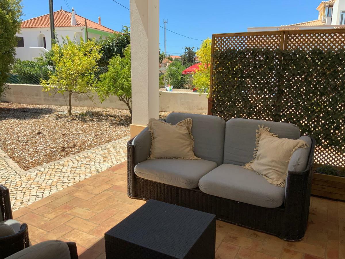 Guest House Alfarrobeiras Albufeira Kültér fotó