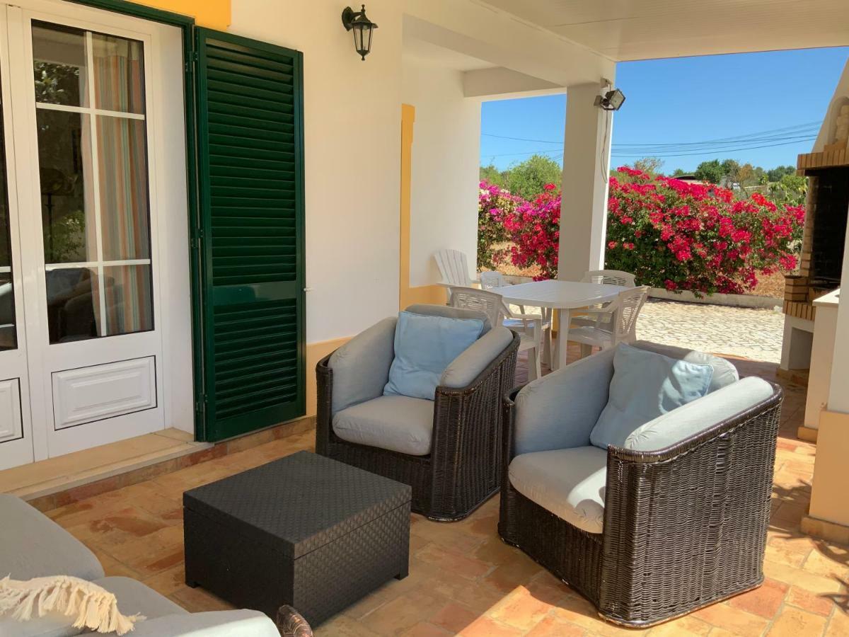 Guest House Alfarrobeiras Albufeira Kültér fotó